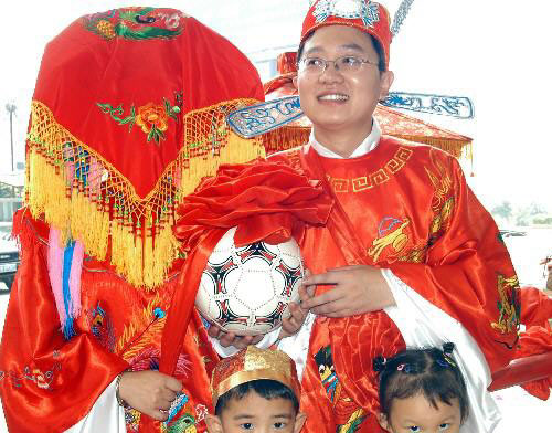 'World Cup' wedding in China