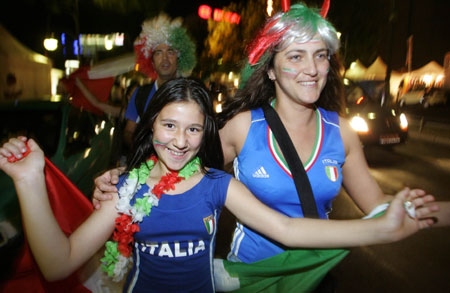 Italy beats Germany 2-0