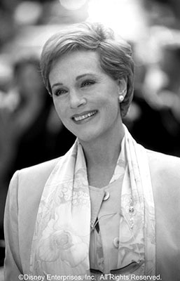 Julie Andrews to gain life achievement award