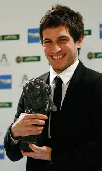 Spanish actor Quim Gutierrez poses backstage during the Spanish Film Academy 