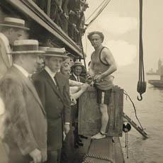 Harry Houdini, 1874-1926: the great escape artist