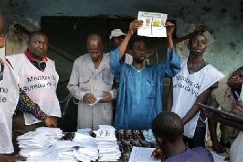 More democracy means more economic aid for Guinea