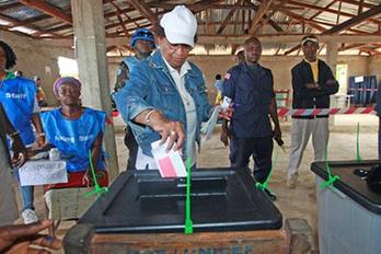 Incumbent Liberian President leading in early returns