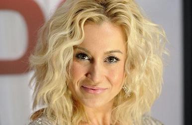 '100 Proof' reflects big changes for Kellie Pickler