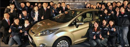 Bumper Chinese Car Sales 中國(guó)汽車銷售量躍居世界第一