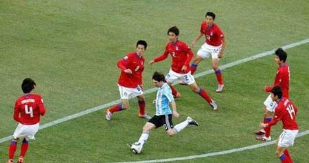 Messi VS Maradona 梅西能否成為馬拉多納第二？