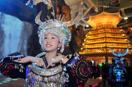 Miss Etiquette at Shanghai World Expo