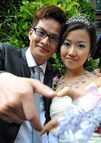 A French-style Expo group wedding