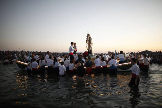 Spain's towns celebrate feast of El Carmen Virgin