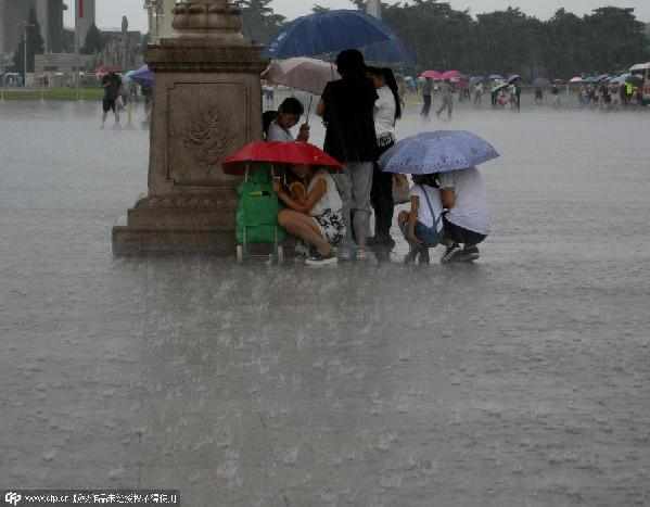 降雨不斷，多地現(xiàn)“看海”景觀