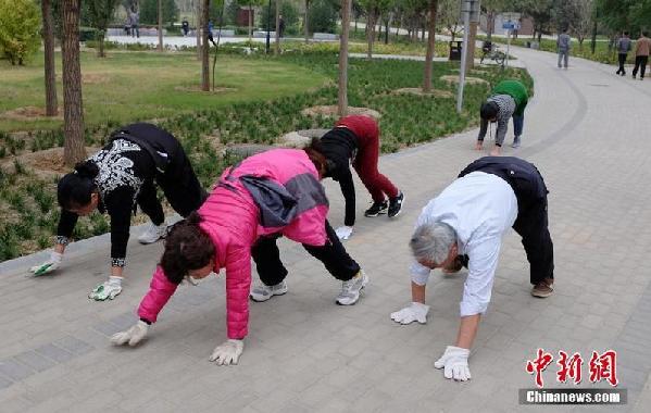 Exercising like a zombie