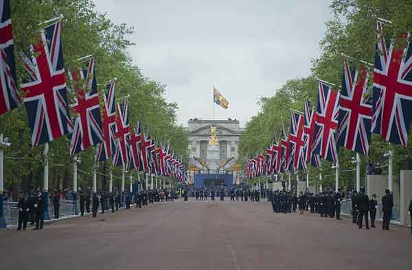 脫歐致英鎊貶值 赴英旅游升溫