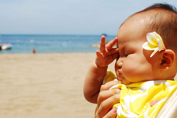 除了It's so hot，還能怎么用英語(yǔ)形容熱到飛起？