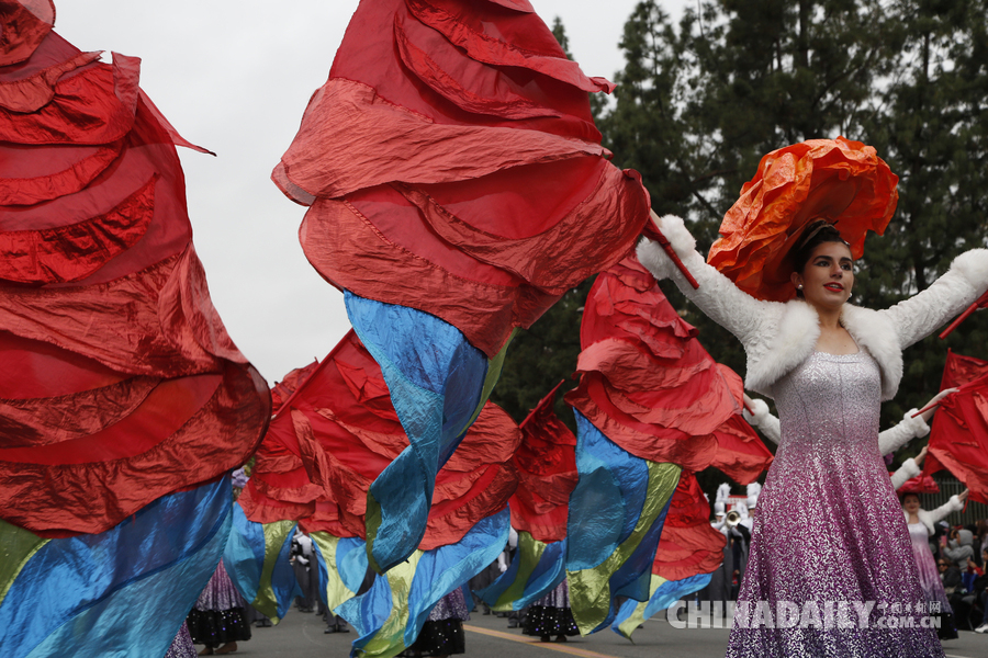 “孫悟空”、“小王子”花車亮相美國玫瑰花車大游行（組圖）