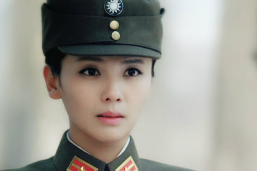 制服誘惑：國內(nèi)演員誰穿軍裝最有范兒？（組圖）