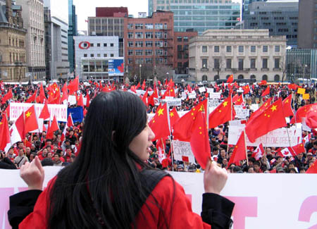 Overseas Chinese hold rally for Olympics