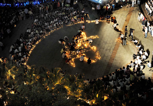 Candlelight ceremony to mourn the killed