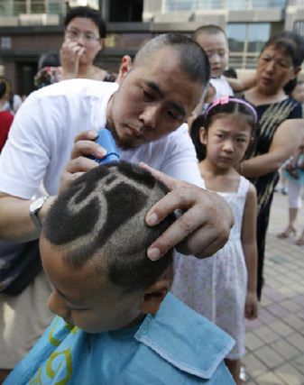 Olympic-themed haircut popular among Chinese kids