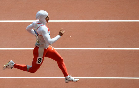 Bahrain athlete runs at Beijing Olympics