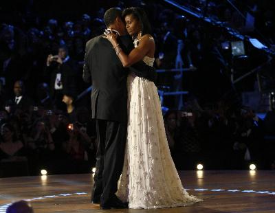 The Obamas dance at Inaugural Ball