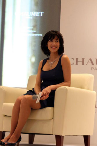 Sophie Marceau stars in jewelry ad campaign