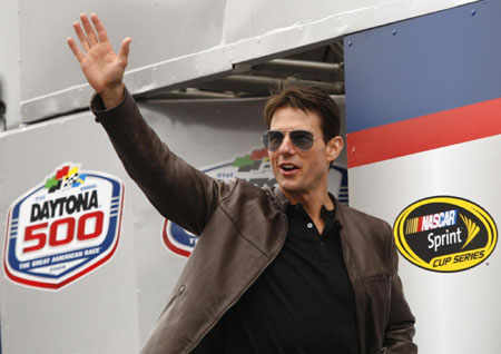 Tom Cruise drives pace car to start NASCAR Sprint Cup Series race