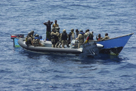 German navy arrests nine pirates off Somalia