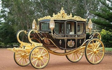 Queen to get gold carriage <BR>女王獲贈(zèng)鍍金馬車(圖)