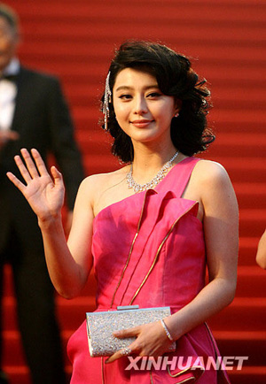 Stars shine at 12th Shanghai Int'l Film Festival