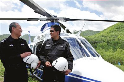 Copter used for poppy hunt <BR>北京啟動直升機查罌粟