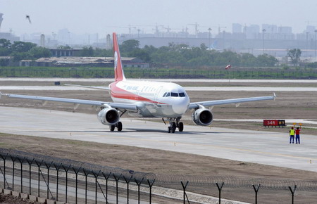 Airbus delivers 1st China-assembled A320 jet