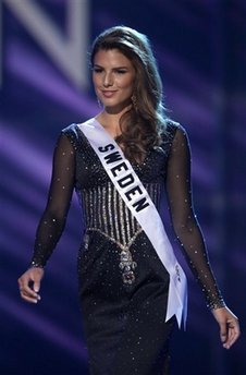 Miss Venezuela wins 2009 Miss Universe contest