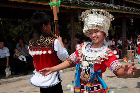 Chinese celebrate Mid-Autumn Festival