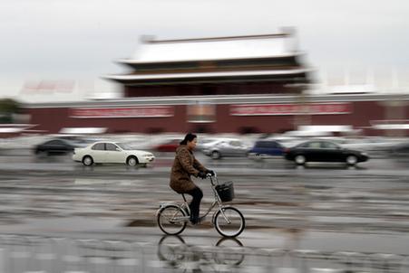 Beijing embraces heavy snow