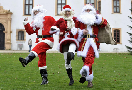 Santa Claus parades around the world