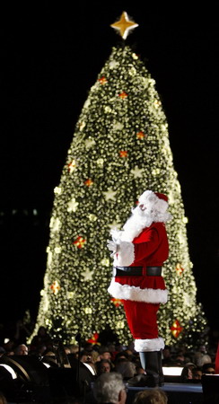 Obamas light up National Christmas Tree