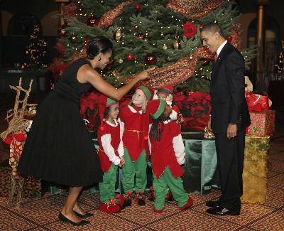 Obama attends the Christmas in Washington Celebration