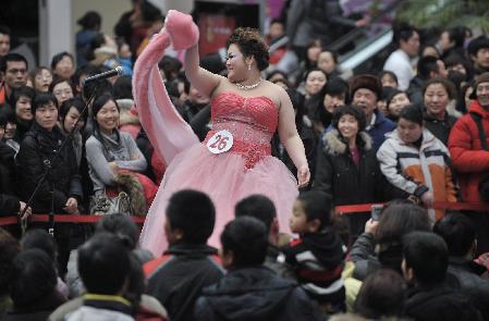 Obesity competition for female to celebrate the International Women's Day