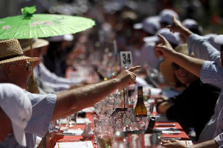 World's Longest Lunch event in Melbourne