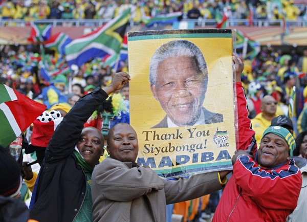 World Cup kicks off in African celebration