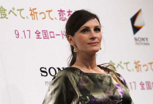 Julia Roberts promotes movie 'Eat, Pray, Love' in Tokyo