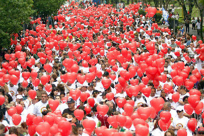 Brazilians hike to mark 10th World Heart Day