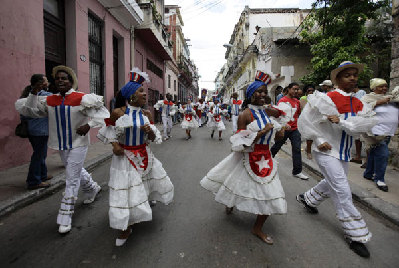 Cuba dancers emanate concern to AIDS