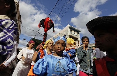 Cuba dancers emanate concern to AIDS