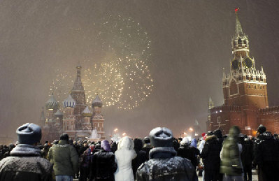 Millions gather worldwide to ring in new year