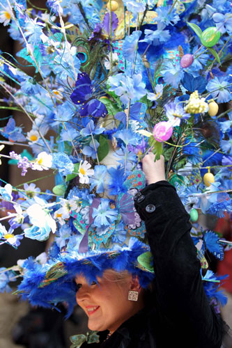 Hats show in New York Easter parade