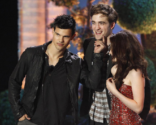 Photos: The 2011 MTV Movie Awards held in Los Angeles