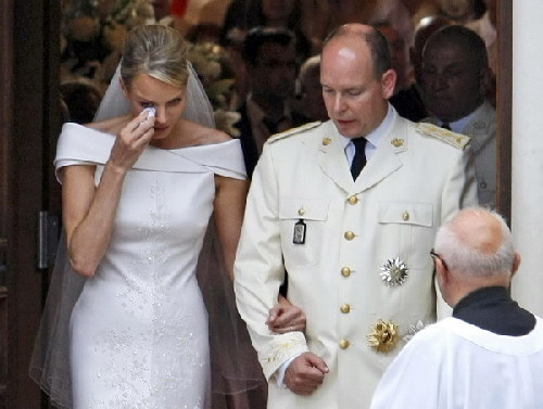 Monaco's prince weds bride in lavish ceremony