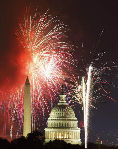 Fireworks mark Independence Day in US