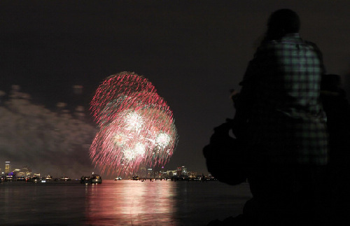 Fireworks mark Independence Day in US